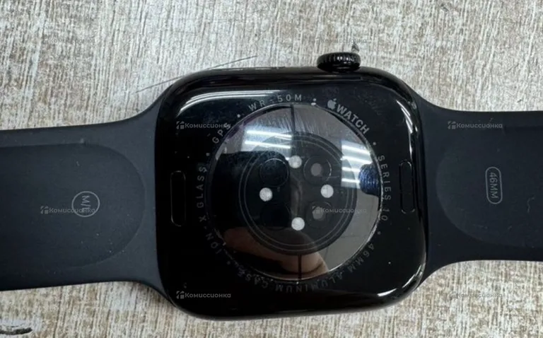 Часы Apple Watch 10
