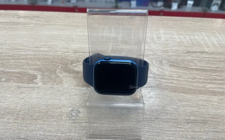 Часы  Apple Watch 7 45mm