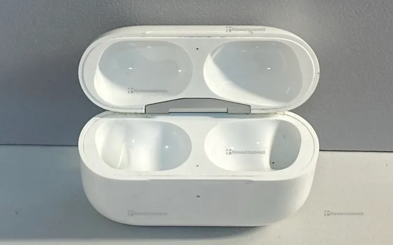 Кейс AirPods Pro