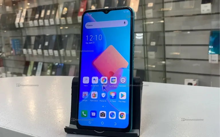Tecno spark 8c 4/64