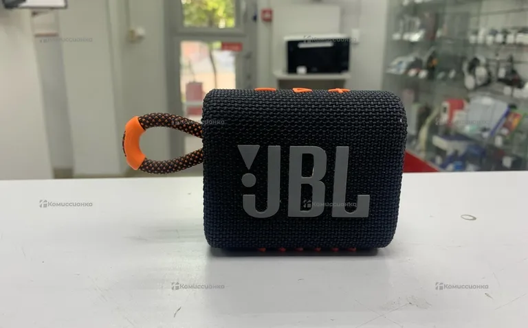 JBL go3