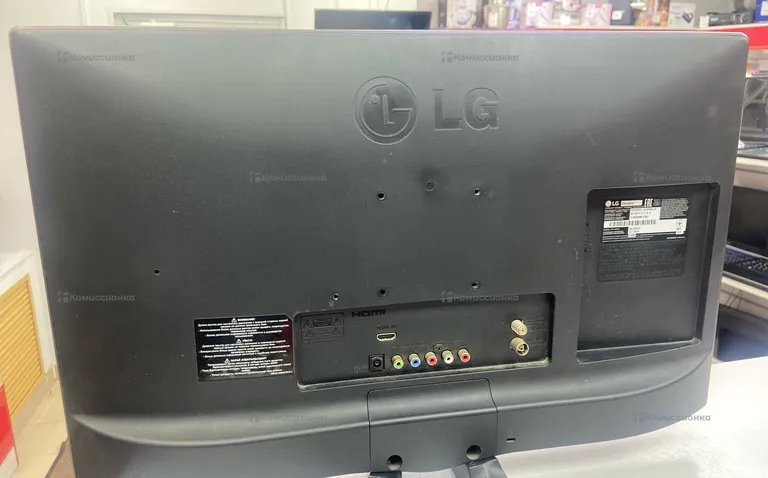 Телевизор LG 24LH451U