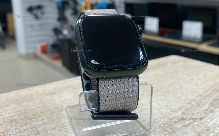 Часы  Apple Watch Series 7 41mm