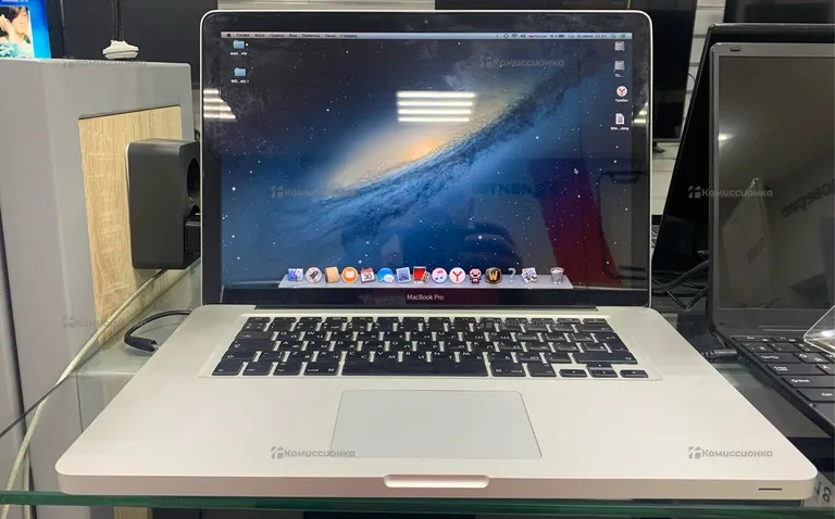 Ноутбук  MacBook Pro 2009