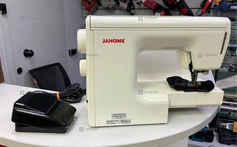 Швейная машинка Janome Decor Excel II 5024