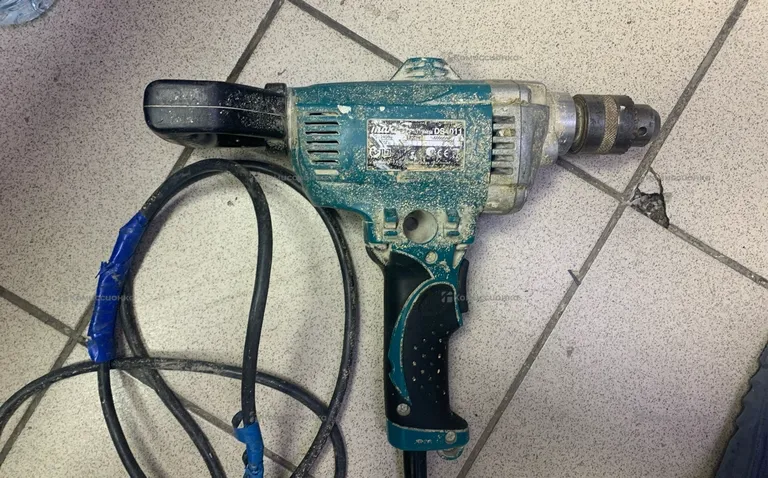 дрель-миксер Makita ds4011
