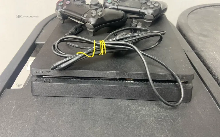 Приставка Sony PS4 slim 500gb