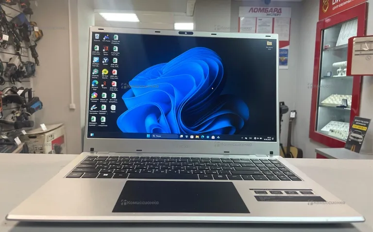 Ноутбук Dexp C15-lCW300