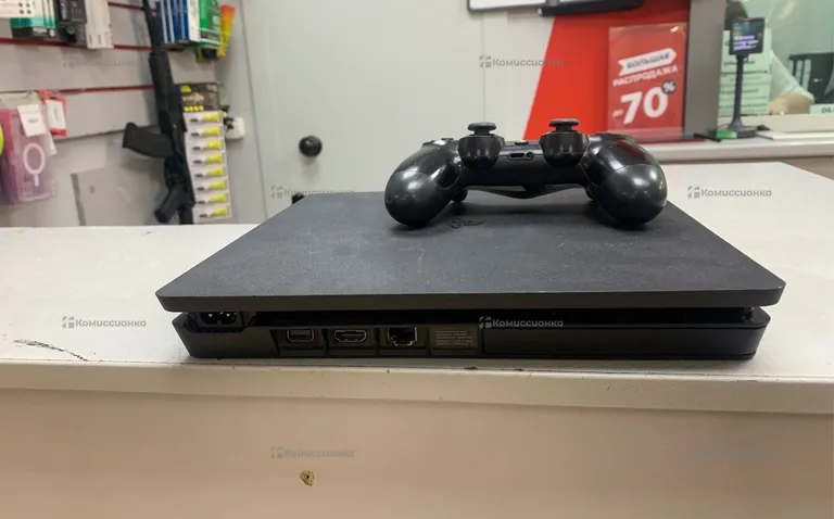Приставка PS4. slim 1tb