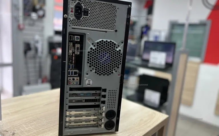 Системный блок GIGABYTE  i5-4460/RX 470/SSD 240