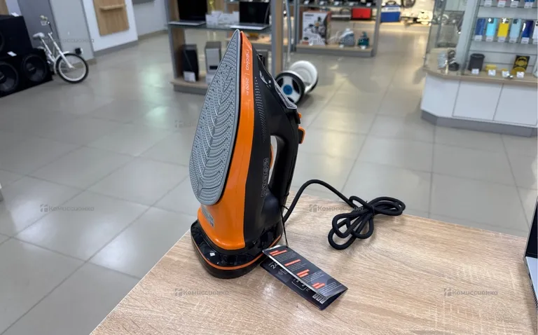 Утюг Reoka RKI-CE2400