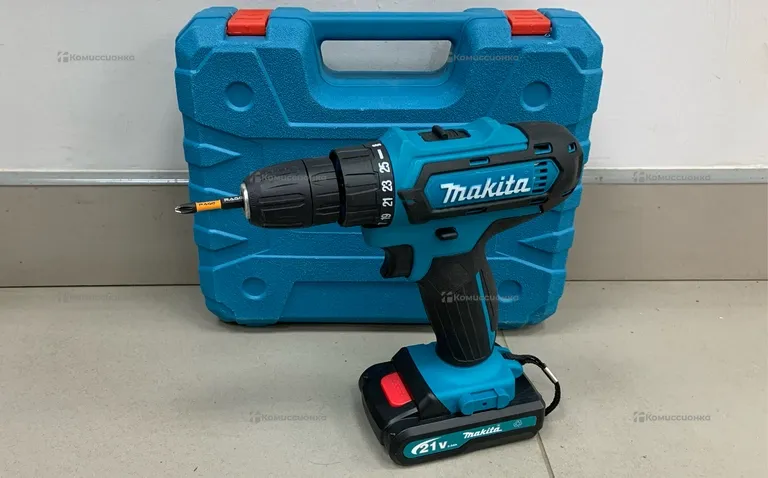 Аккамуляторный шуруповерт makkita 21v
