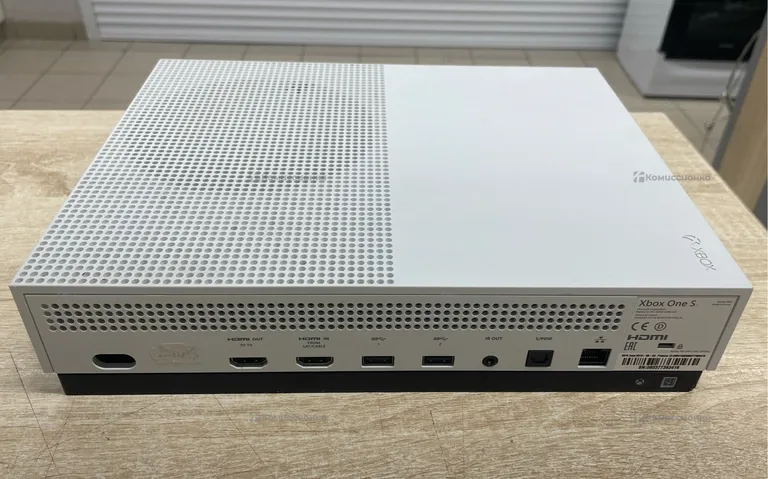 Приставка Xbox One 500Gb