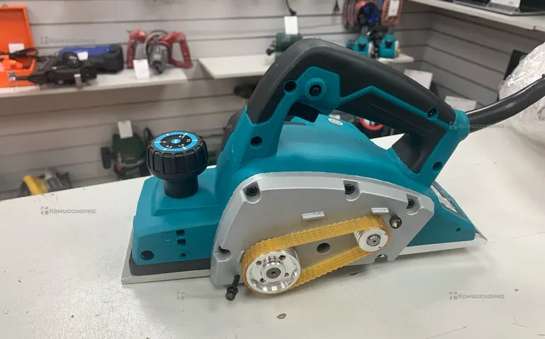 Сетевой электрорубанок Makita KP0800 (реплика)