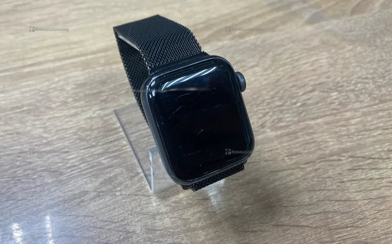 Apple Watch SE 40mm 1st gen