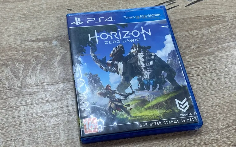 Sony Диск на PS4 Horizon zero dawn