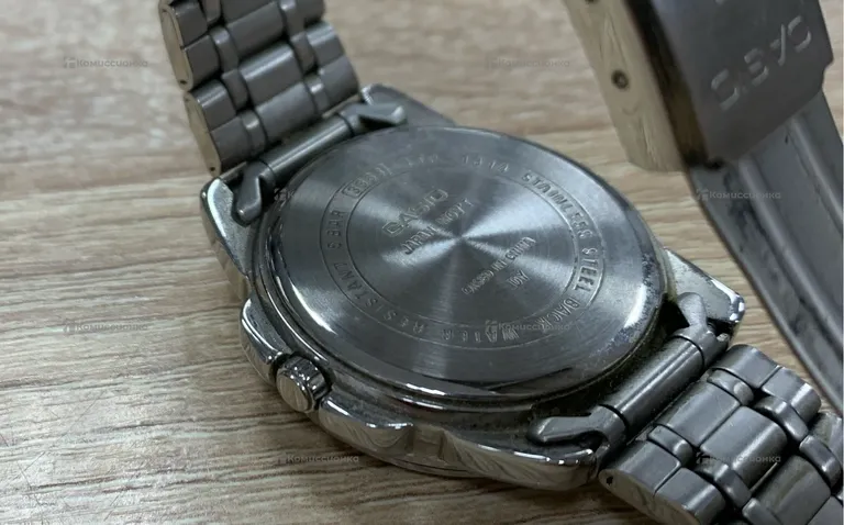 Часы  Casio