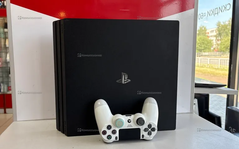Приставка Sony PS4 Pro 1Tb