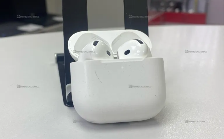 Наушники  AirPods 4