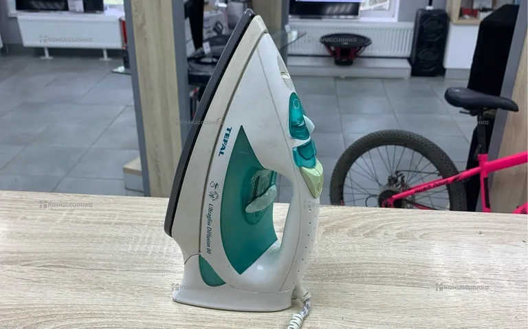 Утюг Tefal FV4180