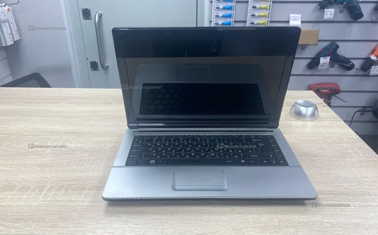 Ноутбук  ICL E4105