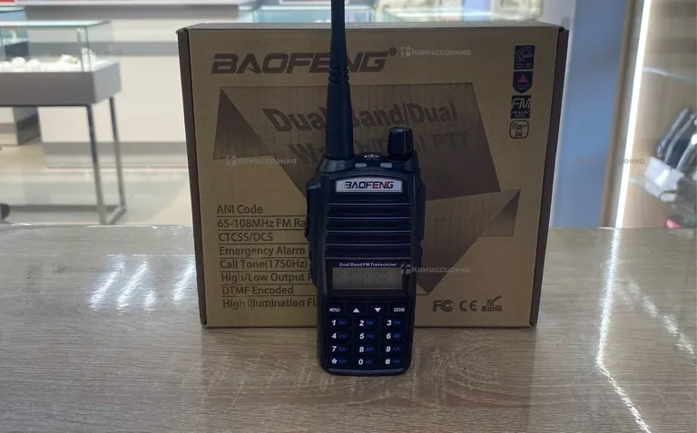 Рация  baofeng uv-82