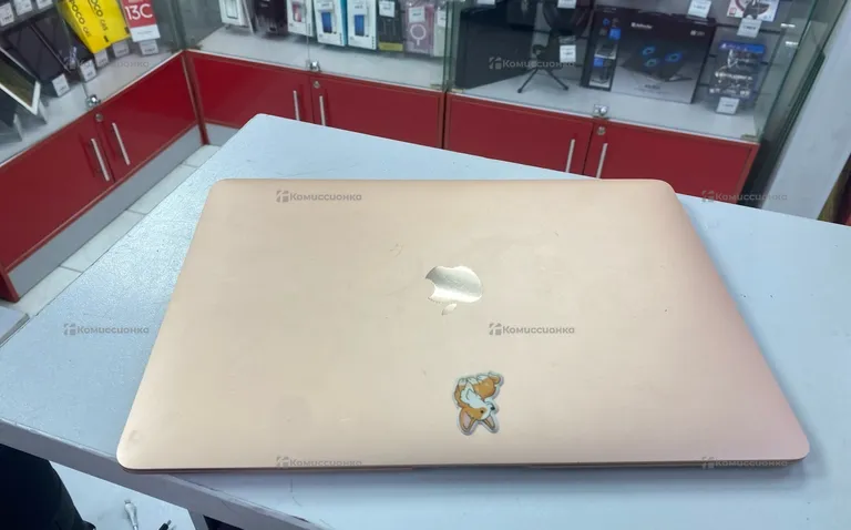Ноутбук macbook air 13 2018 retina