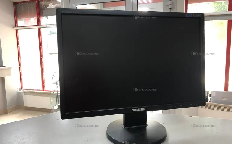 Монитор Samsung LS19MYNKBBUEDC