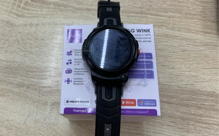 Часы  Elari 4G Wink