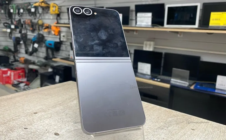 Samsung Galaxy Z Flip 6 12/512Gb