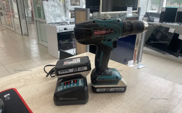 Аккумулятрный дрель Шруповерт Makita DF457D