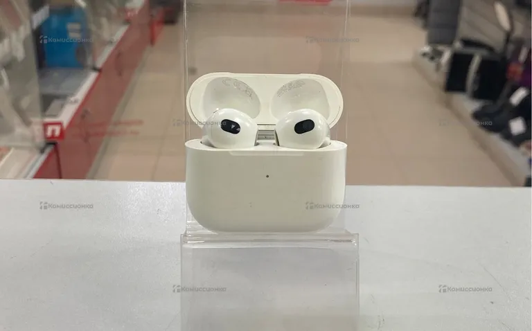 Apple AirPods 3