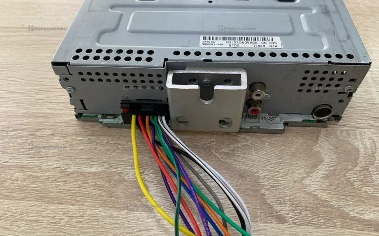 Автомагнитола  Pioneer mvh-s100ubg