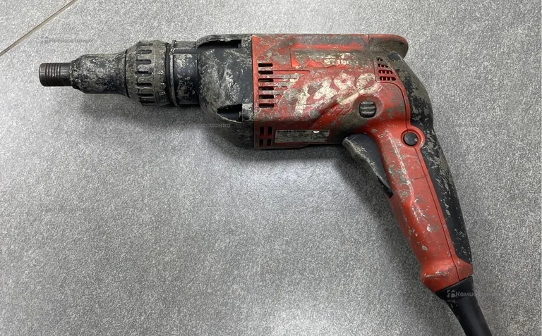 Шуруповерт Hilti ST 1800