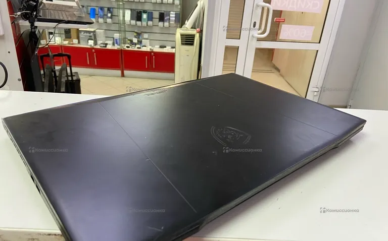 Ноутбук MSI Katana 17 B12U