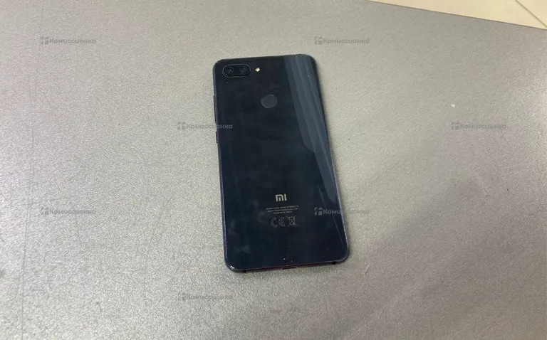 Xiaomi Mi 8 Lite 4/64 ГБ