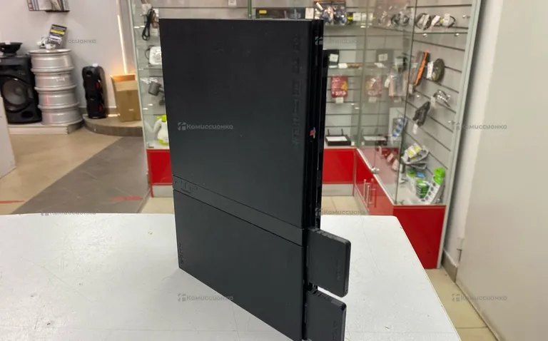 Приставка PS2.
