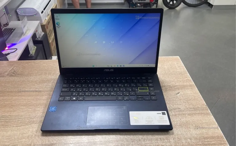 Ноутбук  ASUS VivoBook E410MAB