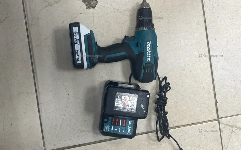 Аккумулятрный дрель Шруповерт Makita DF457D