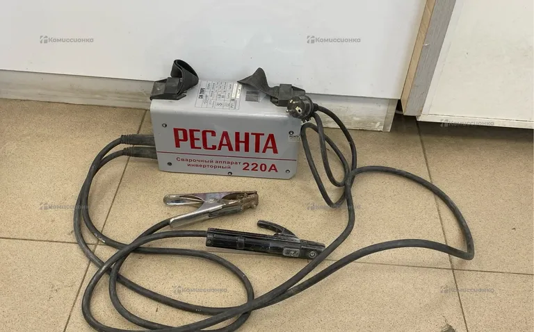 Сварочный аппарат РЕСАНТА САИ-220 ПРО