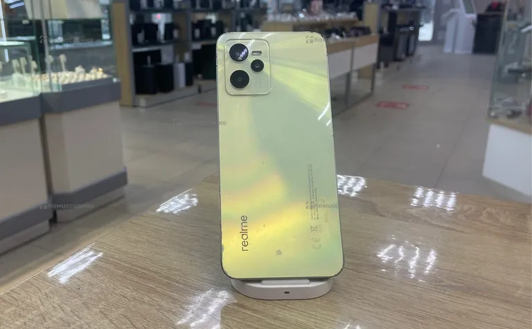 Realme c35