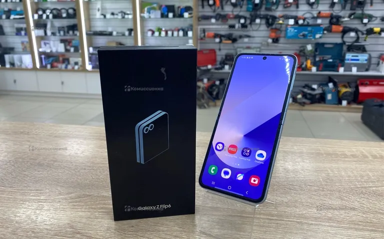 Samsung Galaxy Z Flip 6 12/256Gb
