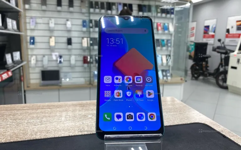 Tecno Spark 8с 4/64 Gb