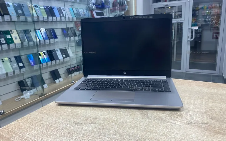 Ноутбук  HP 245 G8