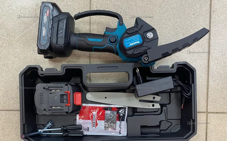 Сучкорез Makita