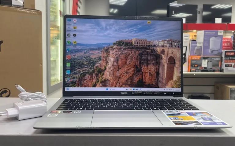 Ноутбук  Tecno Megabook K16SDA