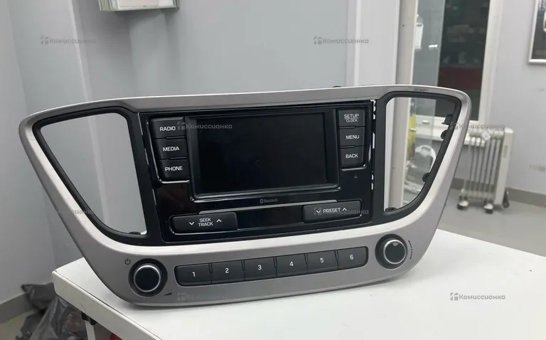 Автомагнитола  Hyundai acb10h5ee