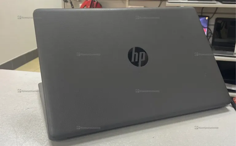 Ноутбук HP 255 G7