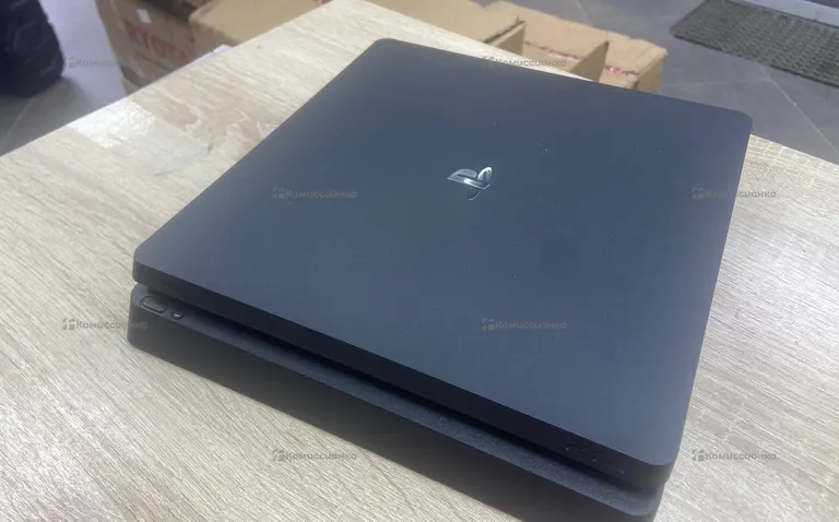 Приставка PlayStation PS4 Slim 1Tb