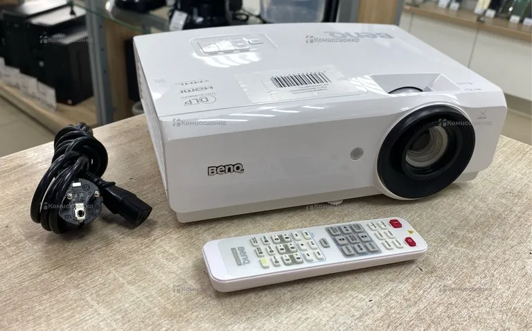 Проектор BENQ SH753+